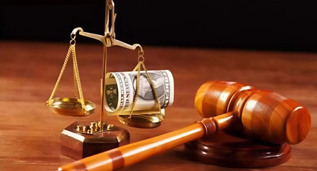 Ngành luật và dịch vụ tài chính