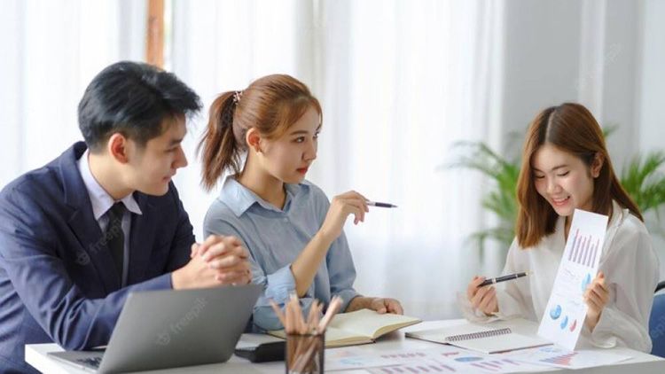 nhân viên SEO trong kỷ nguyên số