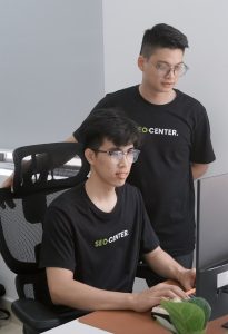 Độ khó từ khóa và mức độ cạnh tranh